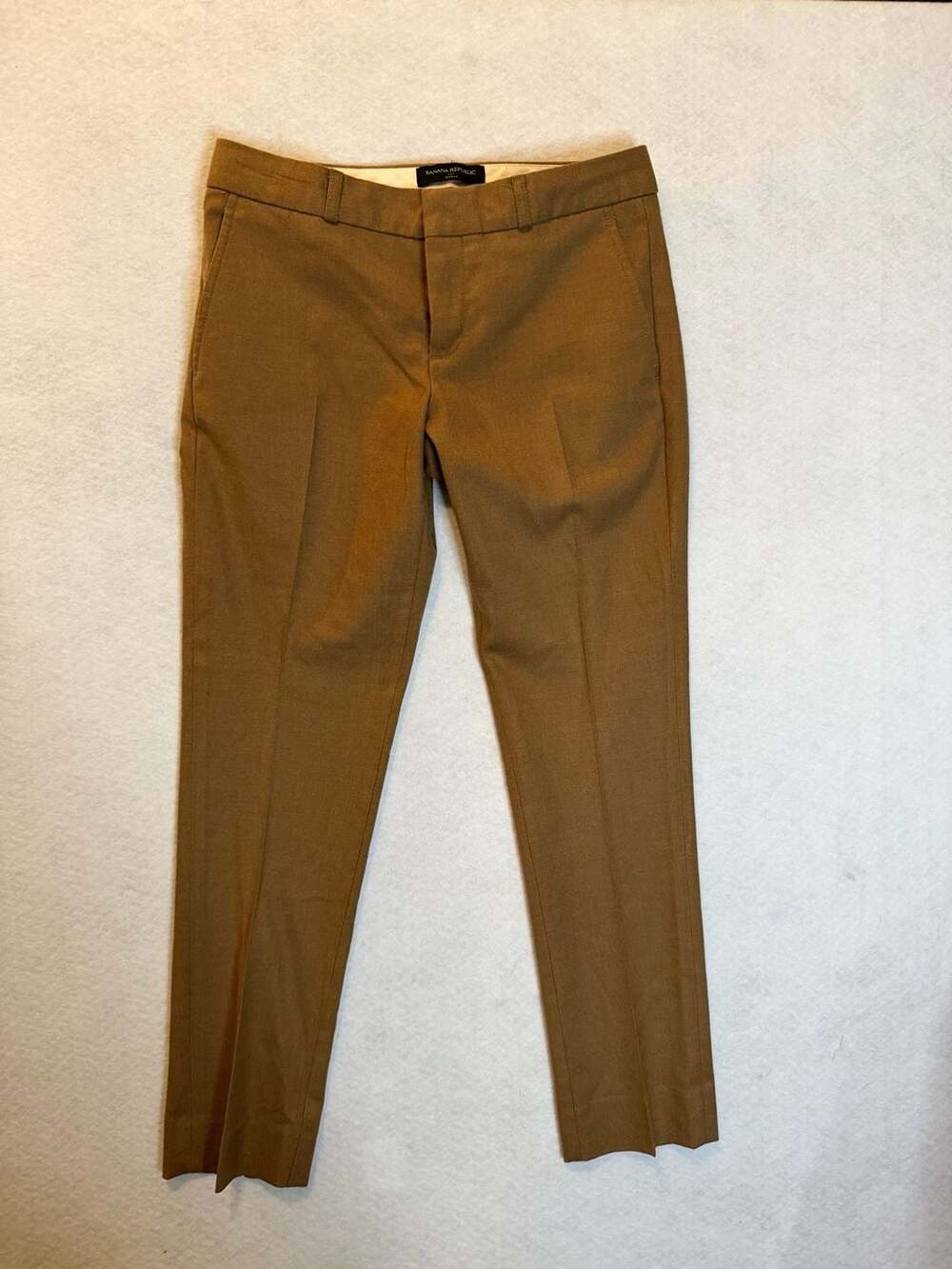Banana Republic Women's Logan Fit Straight Leg Trouser Pants Brown